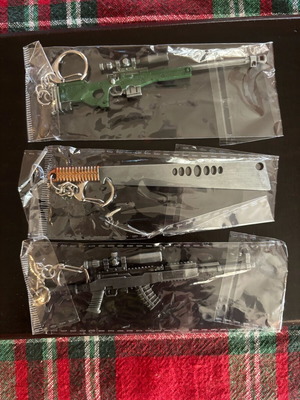 Metal keychain set new