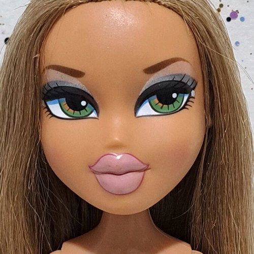 Bratz Forever Diamonds Fianna nude doll used with flaws