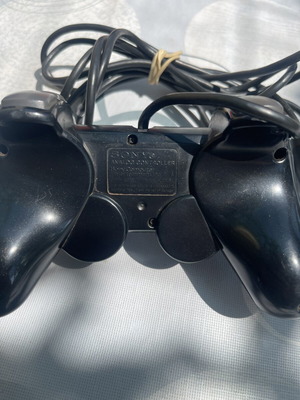 PlayStation 2 genuine and authentic PS2 controller