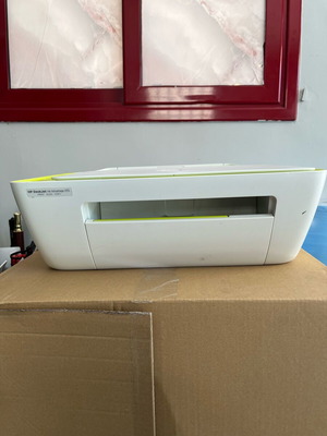 HP DeskJet Ink Advantage 2135 σαν καινούργιος, με καλώδια ρεύματος και USB