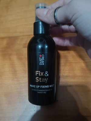 Make up fixing mist like new