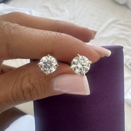 Lab Grown Diamond Earrings 4ct with Certificate like new, gold color