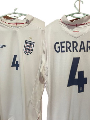 Gerrard England 2006-07 jersey like new, authentic