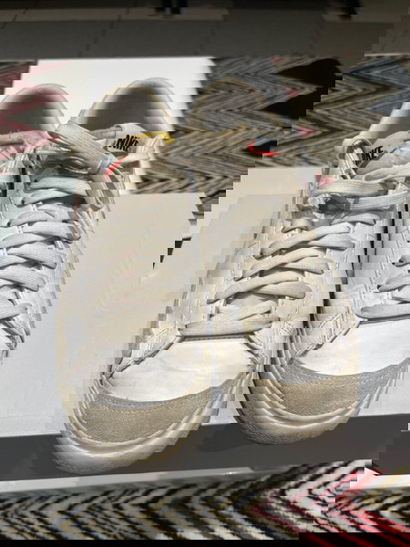 Γυναικεία αθλητικά παπούτσια μάρκας NIKE  No 38.5