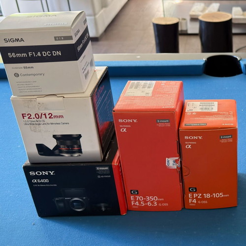 Sony A6400 camera kit 16-50 and lenses like new