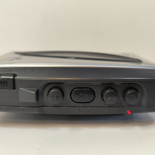 Sony Walkman WM-EX190 Mega Bass like new portable cassette player