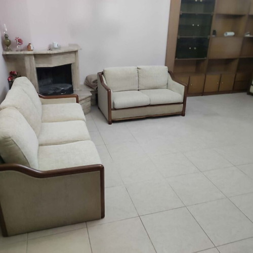 Ξύλινος καναπές σετ σαν καινούργιο, τριθέσιος 1,95x0,80 και διθέσιος 1,40x0,80