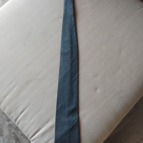 Tie like new, never used