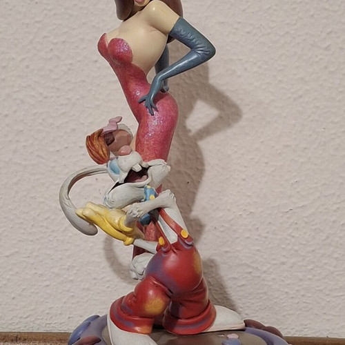 The Art of Disney Jessica & Roger Rabbit figure and jewelry box like new