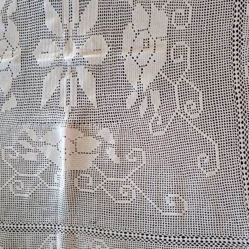 Vintage tablecloth like new, handmade 100% cotton