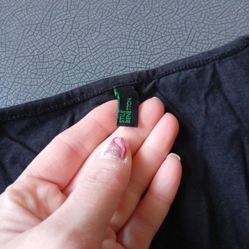 Benetton blouse like new, size M, black