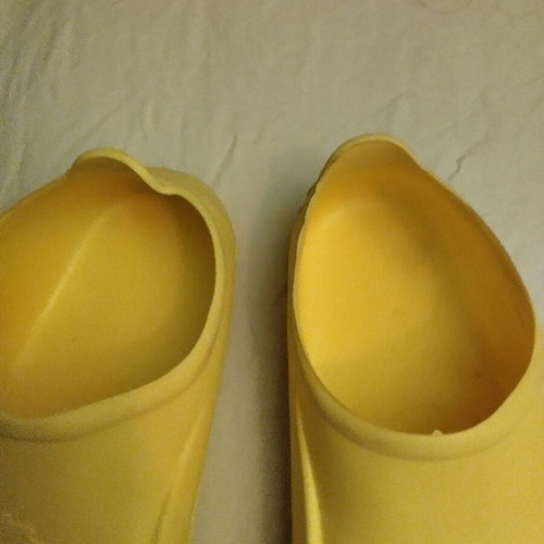 Florida children's swim fins size 28-30 like new