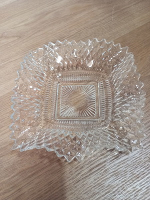 Glass plate vintage lace-edged 17x17 cm like new