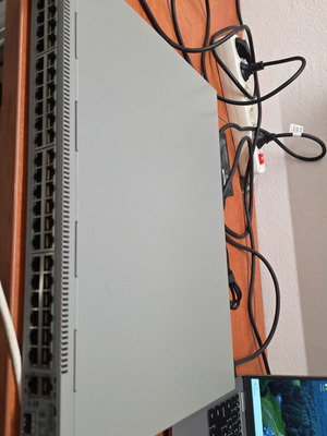 Allied Telesis AT-FS750/48 network switch used, 48 ports + 2 SFP combo