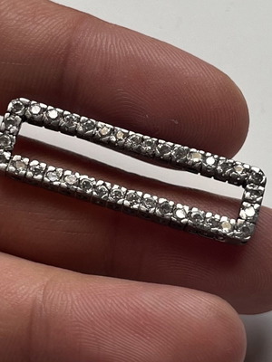 Ασημένιο 925 μοτίφ μεταχειρισμένο με rhinestones