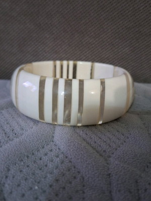 White bone bracelet like new