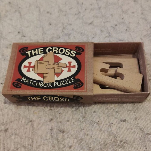 Wooden Puzzle Set like new with various difficulty levels