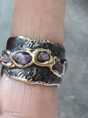 Silver 925 ring with 5 raw spinels, size 60, like new