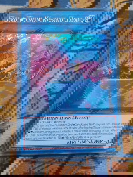Evil Twin Ki-sikil Deal (Super Rare, Yugioh)