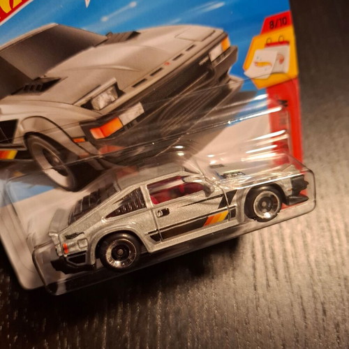 '82 Toyota Supra Hot Wheels 2026 καινούργιο, άθικτο στο κουτί