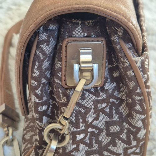DKNY Signature Logo shoulder bag used, brown and beige