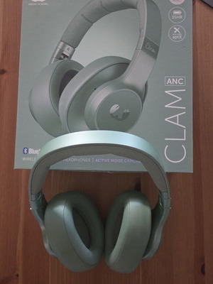 Fresh 'n Rebel Clam ANC wireless headphones like new, Misty Mint