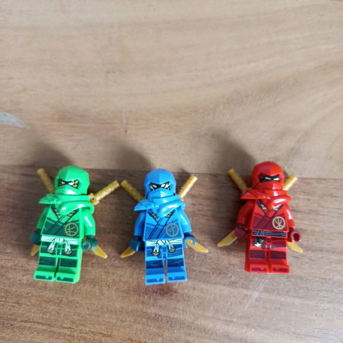 LEGO Ninjago Dragons Rising Figures Lloyd Jay Kai like new