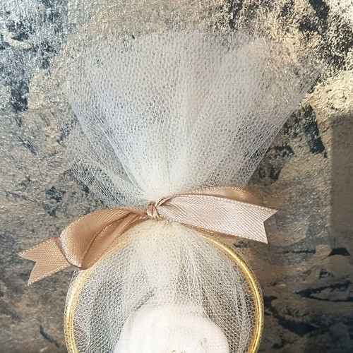 Handmade bombonieres with porcelain flower and gold leaves new