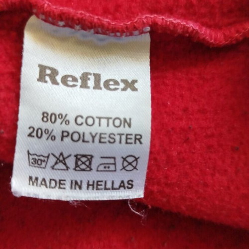 Reflex sweatshirt used for boys 8-9 years, black and red