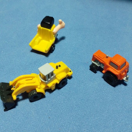 Kinder toy pack of 3: tractor, loader, tricycle