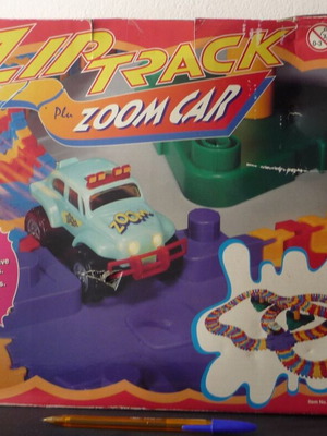Tinco Zip track + zoom car от 90-те години нов, запечатан