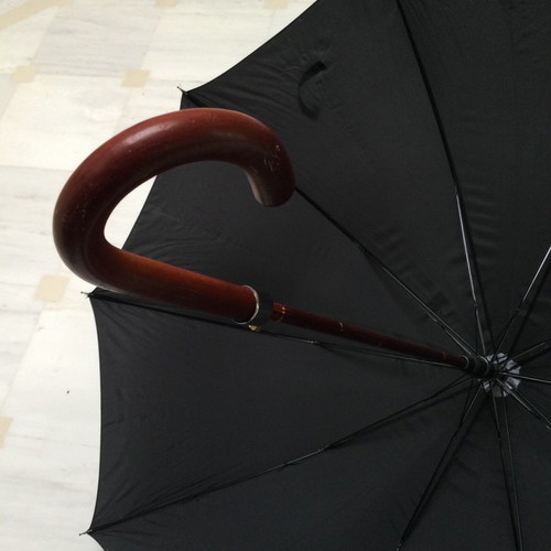 Men's automatic umbrella used with wooden handle, black
