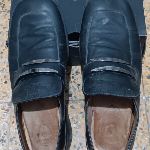 Cavalieri dress shoes used, size 40, black leather with buckle