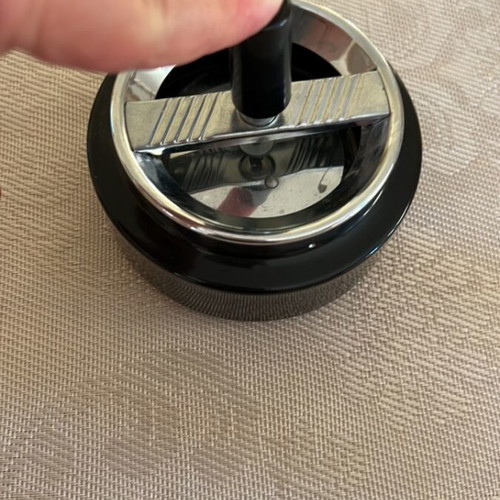 Ashtray with closed top, new