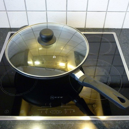 Wok nonstick pan with glass lid like new 33.5 cm