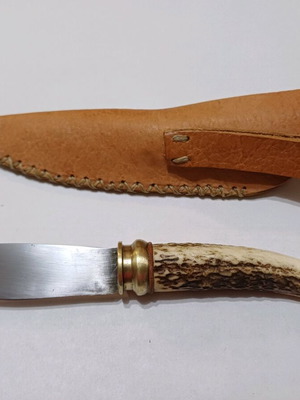 Handmade hunting knife like new with deer horn handle