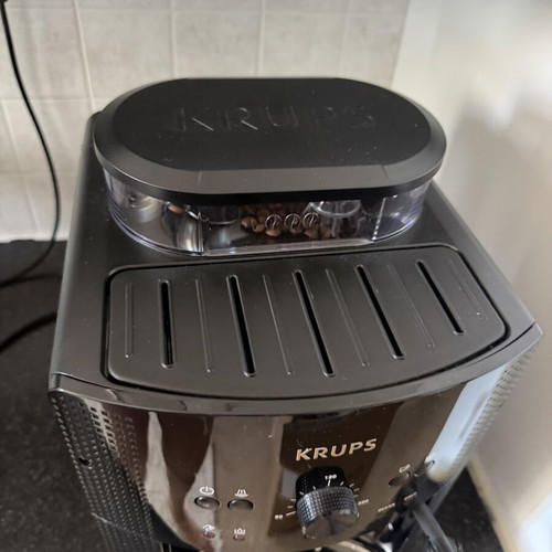 Krups Espresseria Automatic EA80/EA81 coffee machine like new