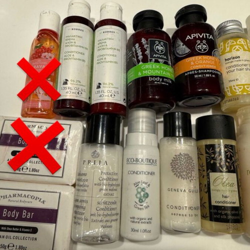 Body care set with 18 pieces including lotions, conditioners, shampoo, soaps