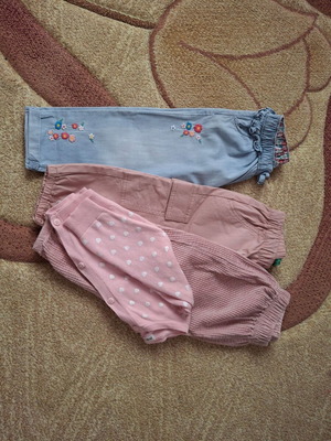 Clothes for 2-year-old girl like new, pack of 3 pants and cardigan