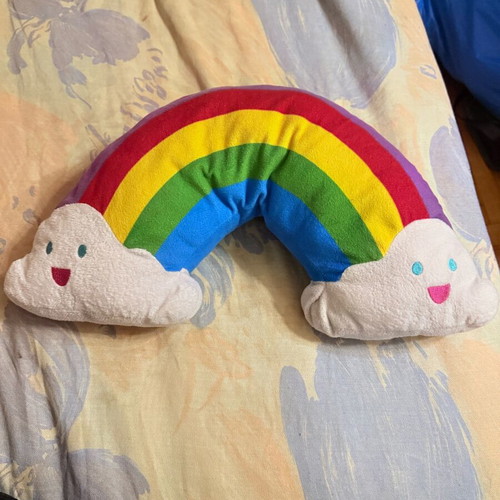 Children's dolls like new, rainbow pillow and hugging dog
