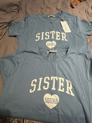 T-shirt Sisters Squad Stradivarius καινούργια, μπλε, Large και Medium