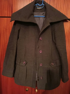 Gray Medium Coat Like New With Large Collar