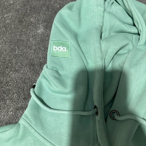 Bda Sports athletic sweatshirt dress like new, size medium, turquoise