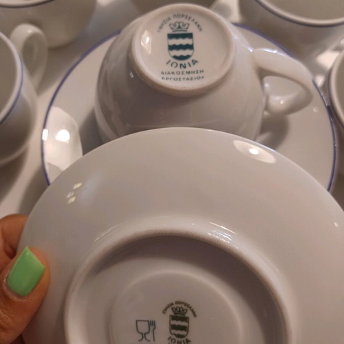 Bravo collectible coffee set with 6 cups and 6 saucers