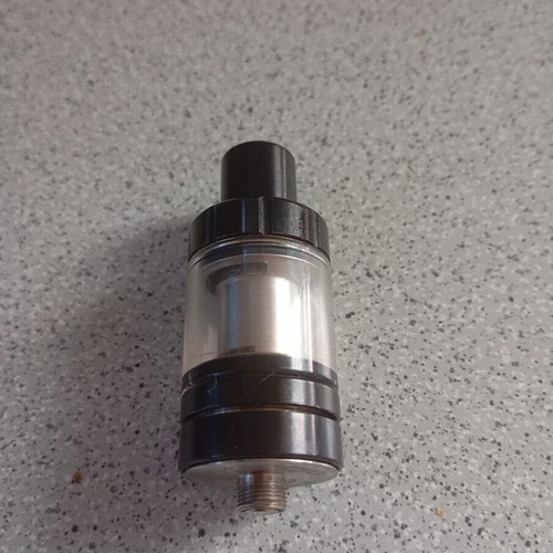 Eleaf Melo III sub-ohm tank used, 4ml capacity, top-fill