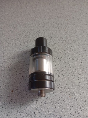Eleaf Melo III sub-ohm tank used, 4ml capacity, top-fill