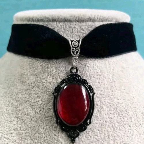 Goth punk vampire choker new