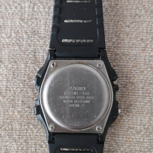 Casio WL-100 Solar vintage watch used, 1980s model