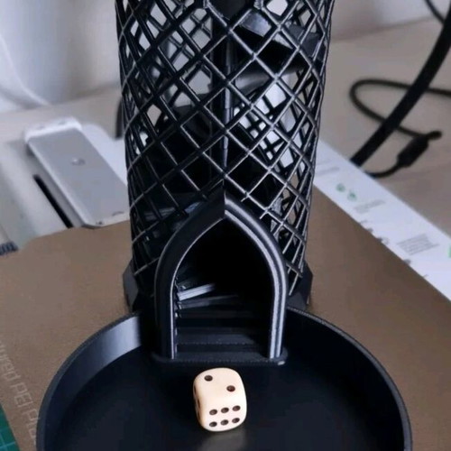 Dice Tower new, ideal for rolling dice and DnD