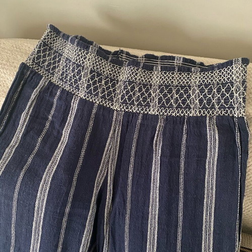 Boho pants used, size Large, elastic waist, comfortable and airy